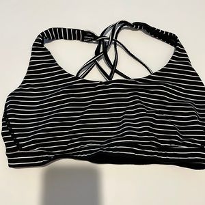 Victoria Secret Sport sports bra size Large black and white, crisscross back